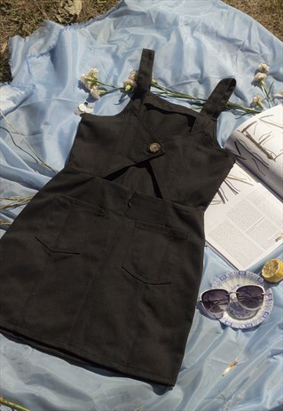 BLACK OPEN BACK OVERALL STYLE DRESS