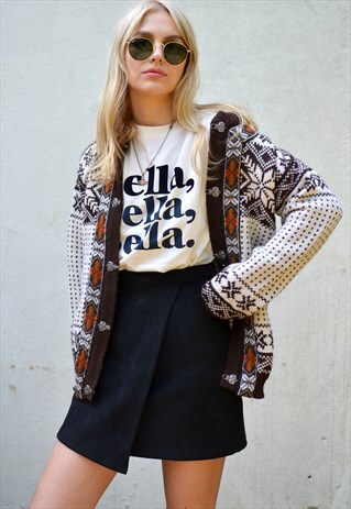 VINTAGE 70S WHITE BROWN RED NORDIC KNITTED PATTERN CARDIGAN