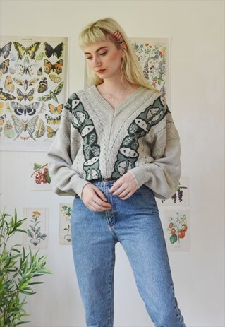 VINTAGE KNIT V NECK JUMPER