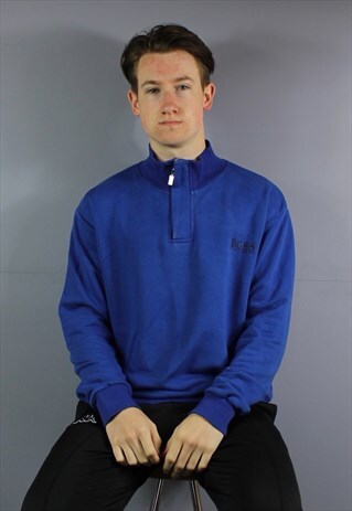 VINTAGE HUGO BOSS 1/4 ZIP SWEATSHIRT IN BLUE WITH RUBBER PRI