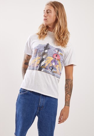 VINTAGE THE OUTER BANKS GRAPHIC T-SHIRT