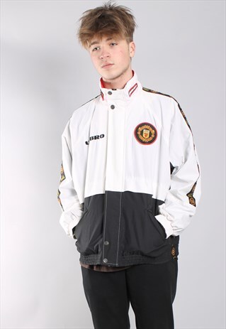 VINTAGE UMBRO MANCHESTER UNITED JACKET