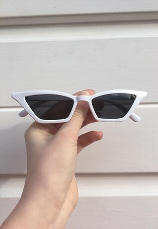 WOMENS VINTAGE STYLE 80S 90S WHITE THIN POINTY SUNGLASSES