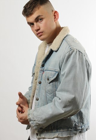 VINTAGE LEVI'S DISTRESSED DENIM JACKET