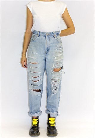 VINTAGE TRASHED LEVI'S STONEWASH JEANS