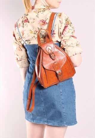 VINTAGE 70S TAN LEATHER BACKPACK BAG