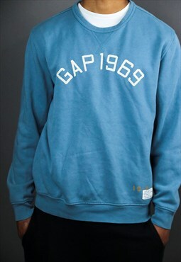 vintage gap blue jumper in large