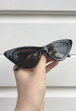 WOMENS VINTAGE 80S STYLE PLAIN BLACK CAT EYE SUNGLASSES