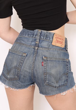 VINTAGE 90S LEVI'S FRAYED DENIM SHORTS