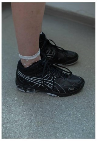 VINTAGE 90'S BLACK HIGH TOP TRAINERS