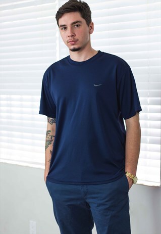 VINTAGE NIKE T-SHIRT LOGO 90S L 5.8