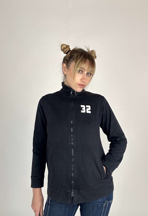 garment image