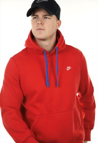 VINTAGE NIKE HOODIE RED