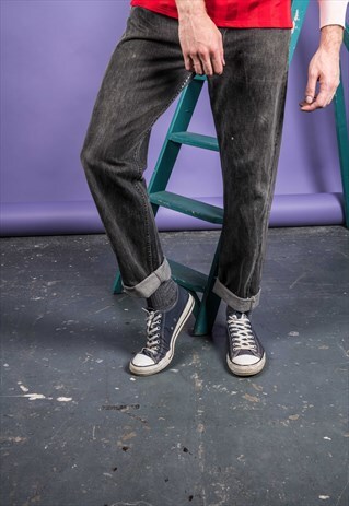 VINTAGE GREY LEVI'S PAINT JEANS
