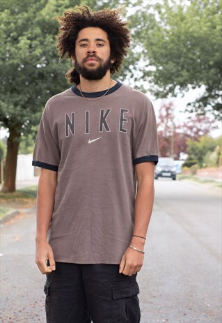 VINTAGE 90S NIKE SPELLOUT CENTRAL TICK RINGER T SHIRT BROWN