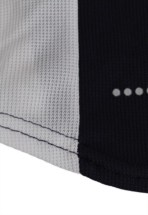 garment image