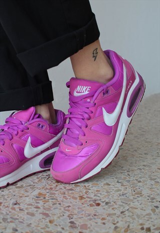 PINK NIKE AIR MAX