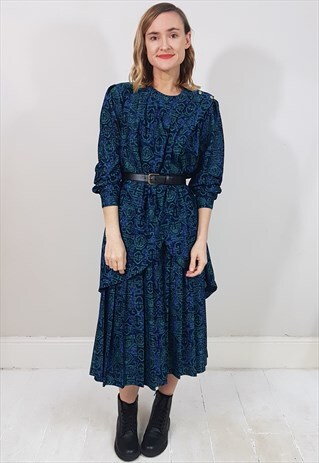 VINTAGE 80'S CROSSOVER LONG TOP AND MATCHING SKIRT SET