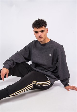 VINTAGE CHAMPION SWEATSHIRT