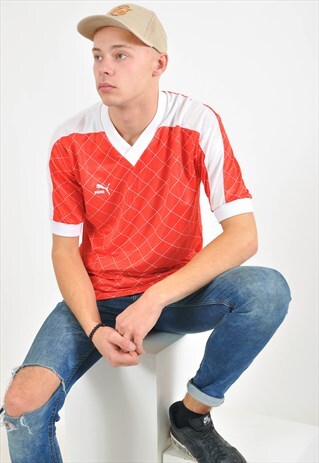 VINTAGE PUMA JERSEY IN RED