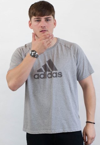 VINTAGE ADIDAS T-SHIRT