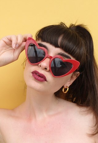 RED CAT EYE HEART SHAPED SUNGLASESS