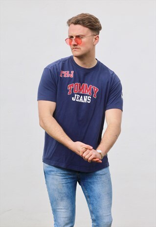 TOMMY HILFIGER USA RETRO 90S FLAGSHIP T SHIRT