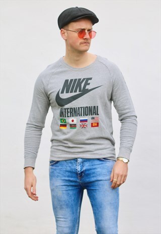 NIKE USA INTERNATIONAL ATHLETICS JET BLACK SWEATSHIRT