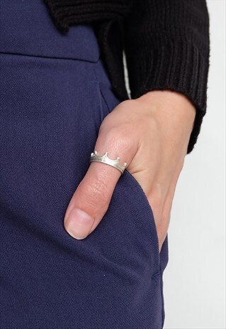 CROWN THUMB STERLING SILVER RING