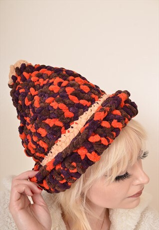 VINTAGE CHUNKY KNIT SOFT COSY CHENILLE HAT IN RED