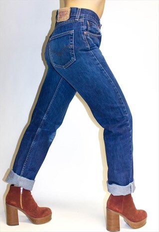 VINTAGE LEVI'S GUY FIT BLUE DISTRESSED JEANS