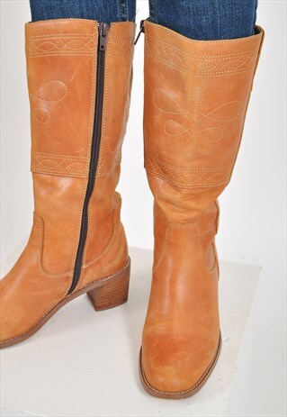 VINTAGE REAL LEATHER BOOTS IN BROWN