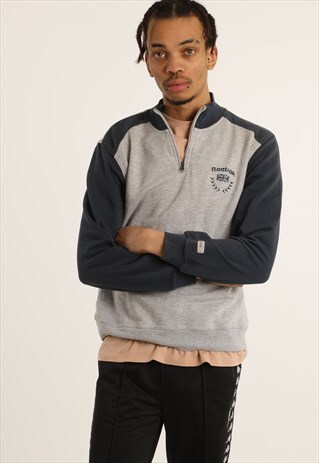 VINTAGE REEBOK PRINT SPELL OUT 1/4 ZIP SWEATSHIRT