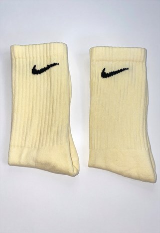 NIKE UNISEX FULL CREW TIE DYE SOCKS PASTEL SUNFLOWER YELLOW