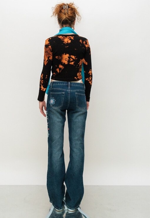 garment image