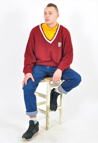 VINTAGE 90'S V NECK JUMPER