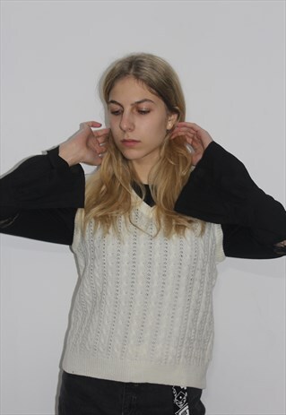VINTAGE 90' OLDSCHOOL AMAZING WARM WHITE VEST