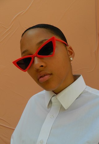 RED TRIANGLE CAT EYE SUNGLASSES