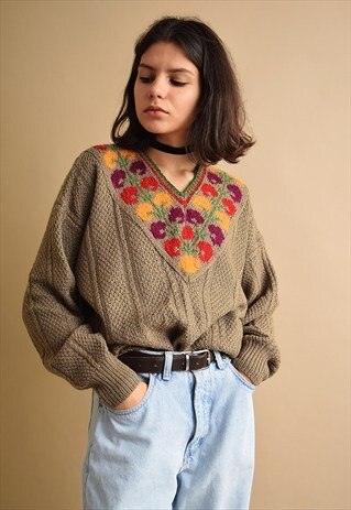 CUTE VINTAGE 70'S HANDMADE FLORAL V-NECK JUMPER
