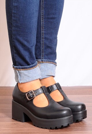 BLACK T-BAR BUCKLES CLEATED PLATFORMS ANKLE BOOTS SHOES