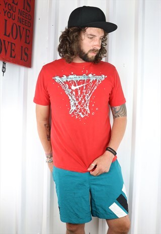 VINTAGE NIKE OVERSIZED T SHIRT