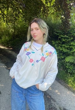 Vintage Size M Floral Embroidered Sweatshirt In white