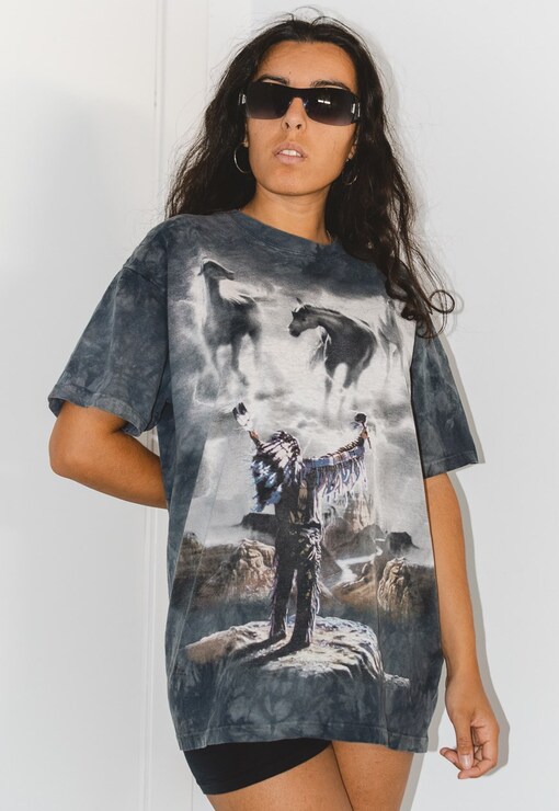 garment image