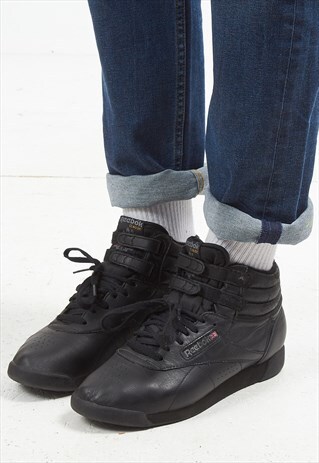 VINTAGE BLACK REEBOK LEATHER HI-TOPS TRAINERS