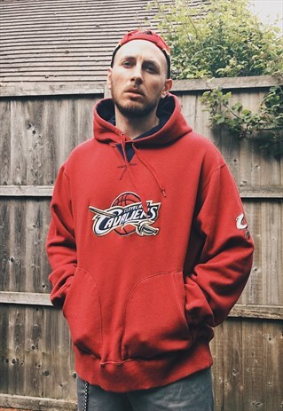 VINTAGE 90S NBA CLEVELAND CAVALIERS EMBROIDERED HOODIE