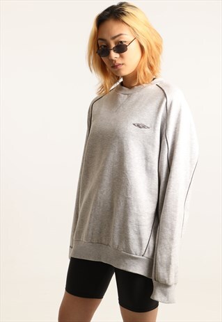 VINTAGE UMBRO EMBROIDERED LOGO SWEATSHIRT