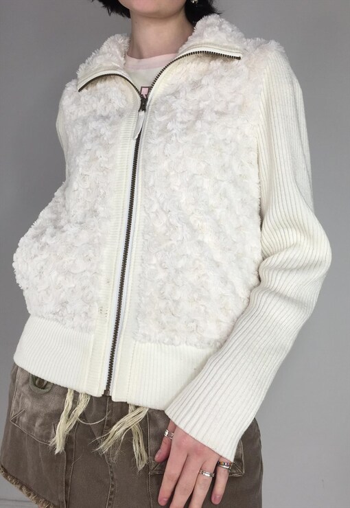 garment image