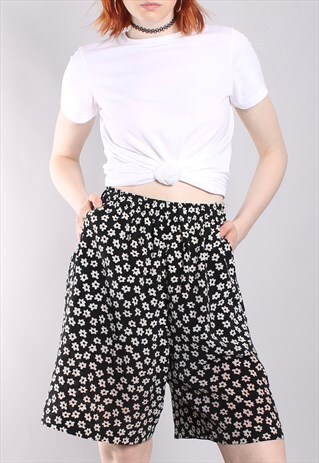 VINTAGE 80S JAEGER FLORAL PRINT HIGH WAISTED SHORTS