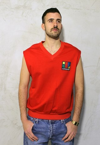 RED VINTAGE ADIDAS SLEEVELESS SWEATSHIRT