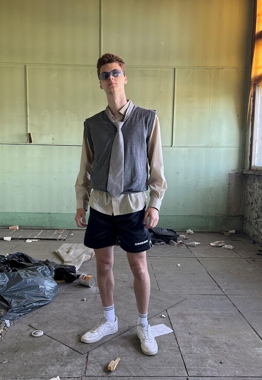 garment image